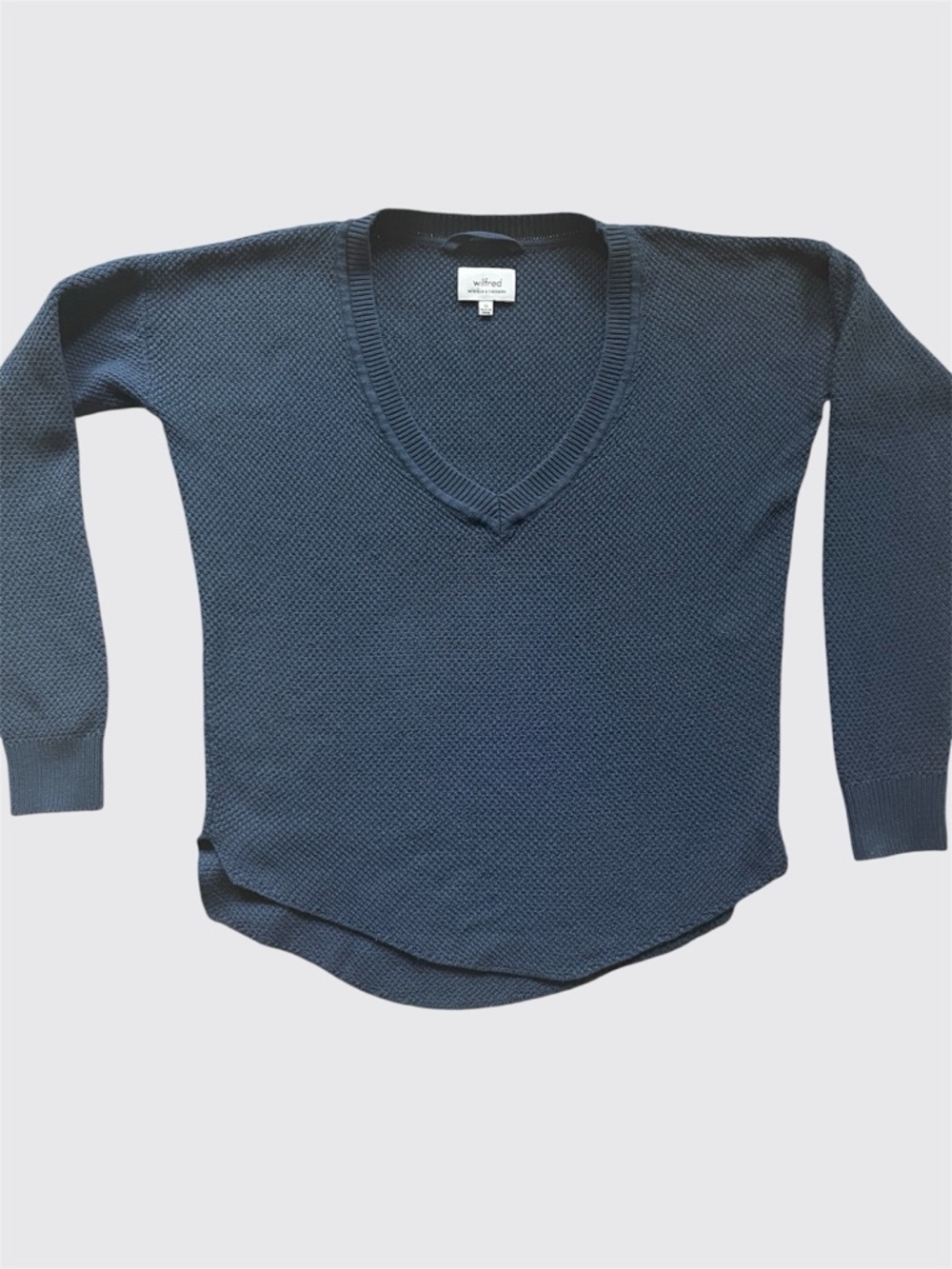 WILFRED Aritzia V-Neck Textured Knit Sweater relaxed fit cotton cashmere silk